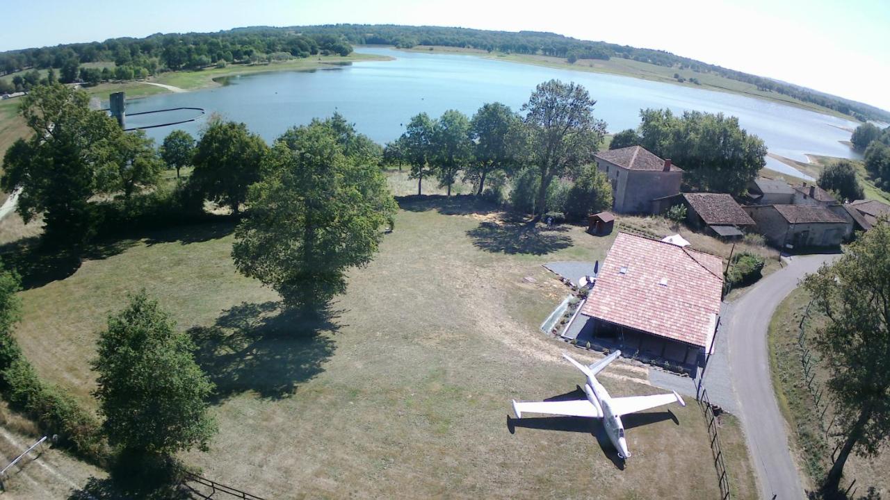 La Maison Du Lac Lavaud Saint-Quentin-sur-Charente Eksteriør billede