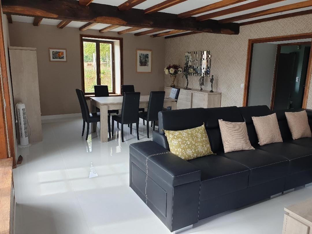 La Maison Du Lac Lavaud Saint-Quentin-sur-Charente Eksteriør billede