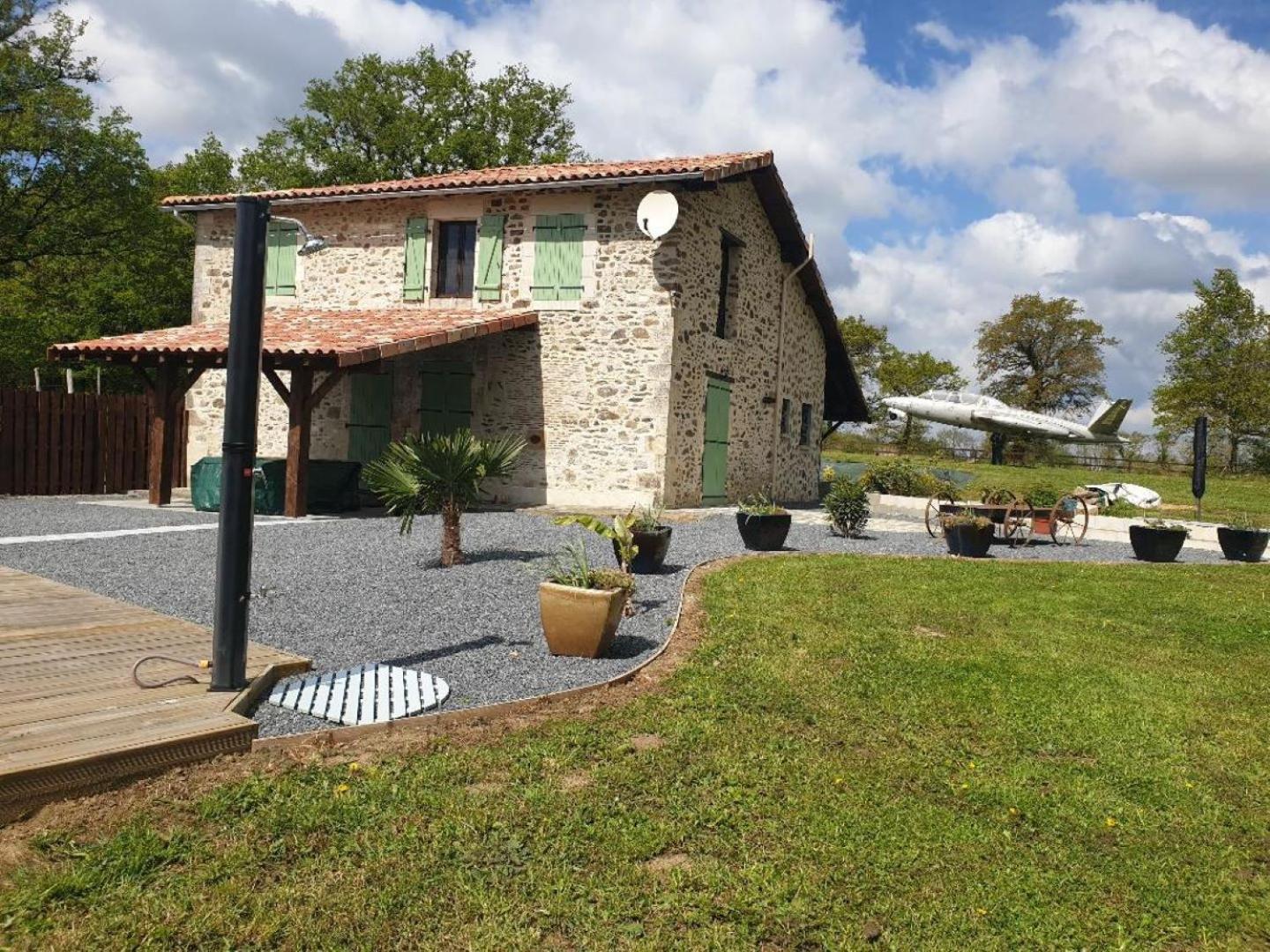 La Maison Du Lac Lavaud Saint-Quentin-sur-Charente Eksteriør billede