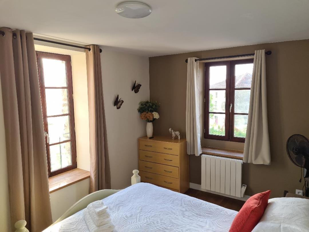 La Maison Du Lac Lavaud Saint-Quentin-sur-Charente Eksteriør billede