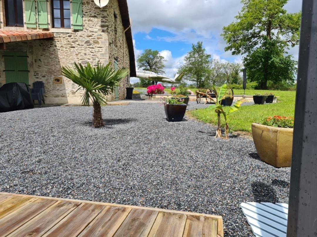 La Maison Du Lac Lavaud Saint-Quentin-sur-Charente Eksteriør billede